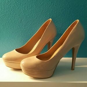 ❤3 for $15! Lauren Conrad Nude Heels
